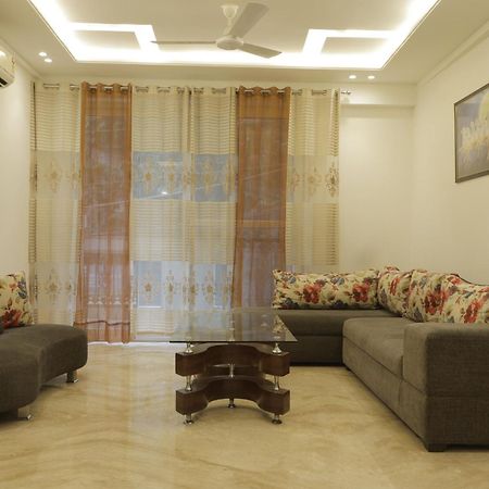 Bed and Breakfast Under My Roof Superio Nuova Delhi Esterno foto