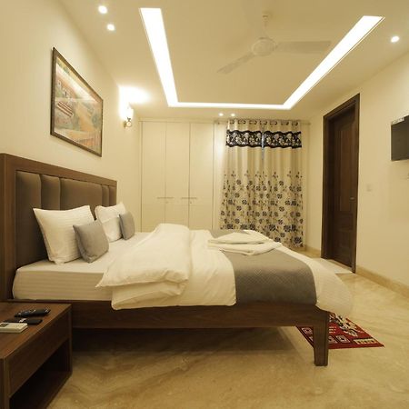 Bed and Breakfast Under My Roof Superio Nuova Delhi Esterno foto